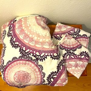 Full size duvet cover + 2 pillow shams